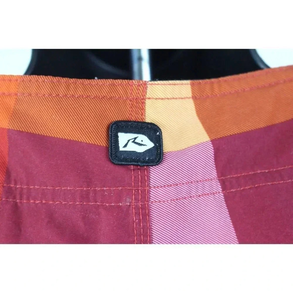 Mens RUSTY eco-stretch shorts size 32 - Picture 4 of 5